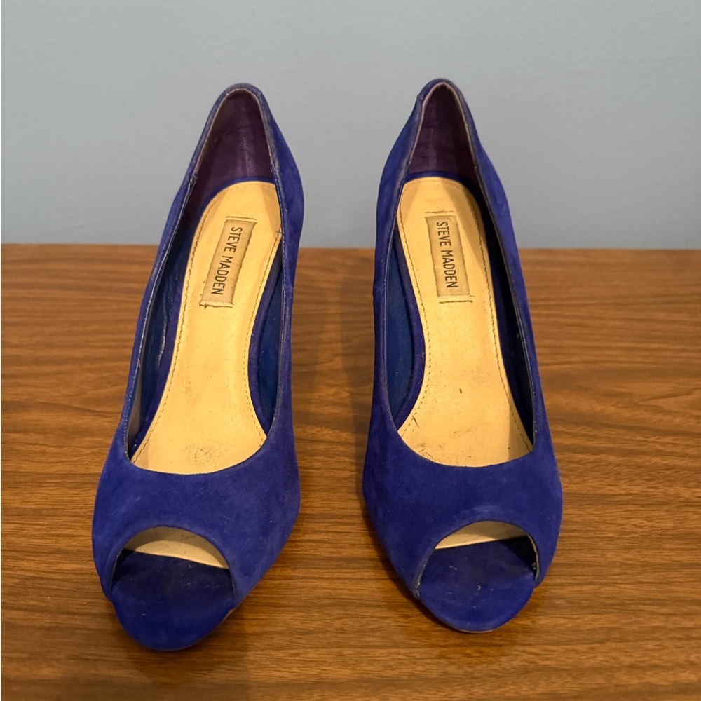 Steve Madden Amazed Royal Blue Suede Peeptoe Heels - Picture 2 of 11